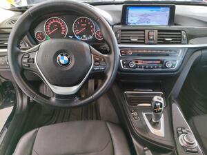 BMW 320 TwinPower Turbo A Limited xDrive Edition F30 Sedan Modern, vm. 2013, 124 tkm (7 / 10)